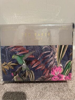 Duvet Cover (packaging)